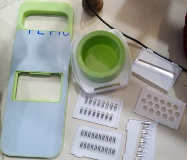 5 IN 1 VEGETABLE CUTTER